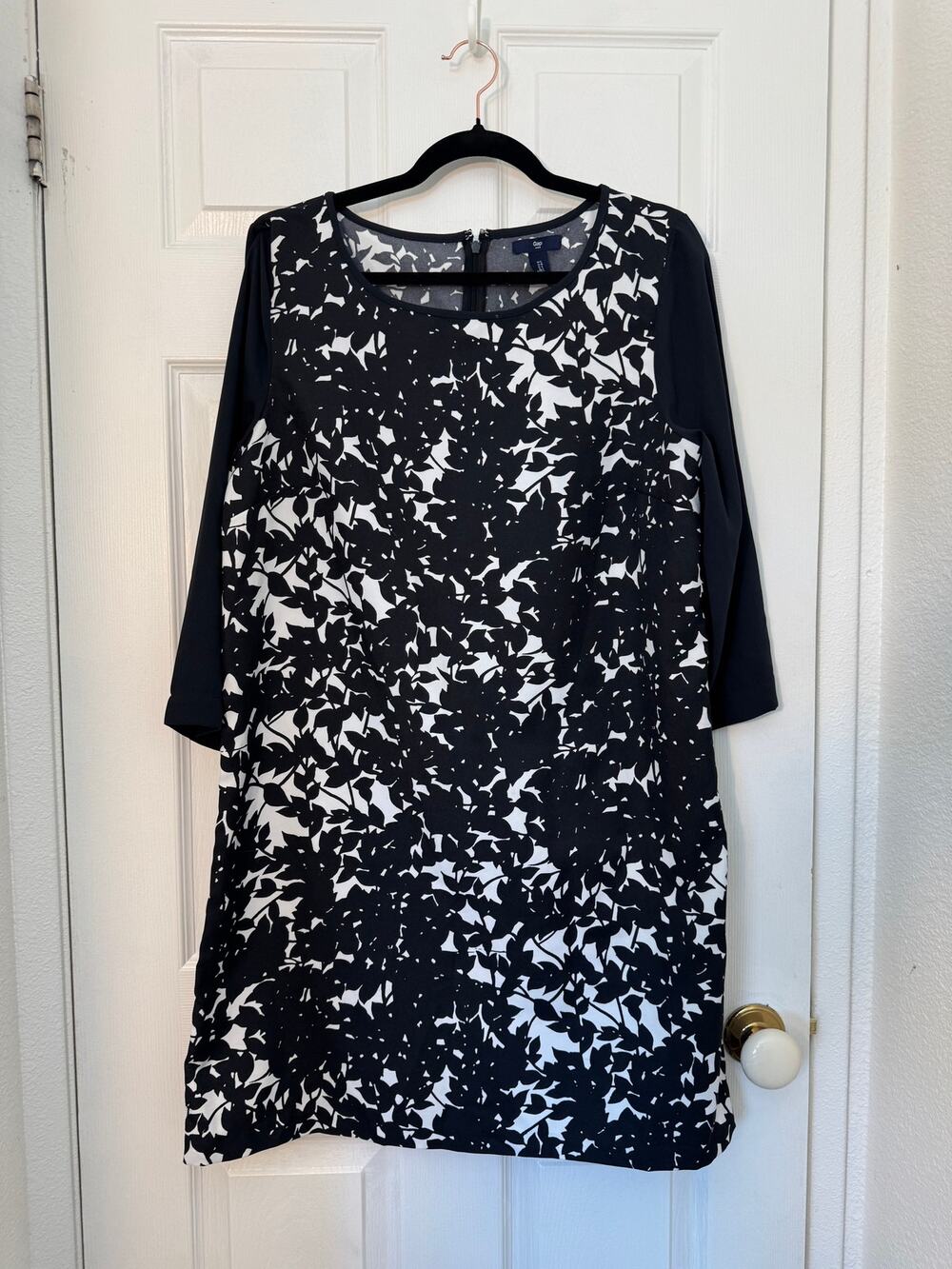 Gap Lightweight Unstructured Dress – Size L – Black/White